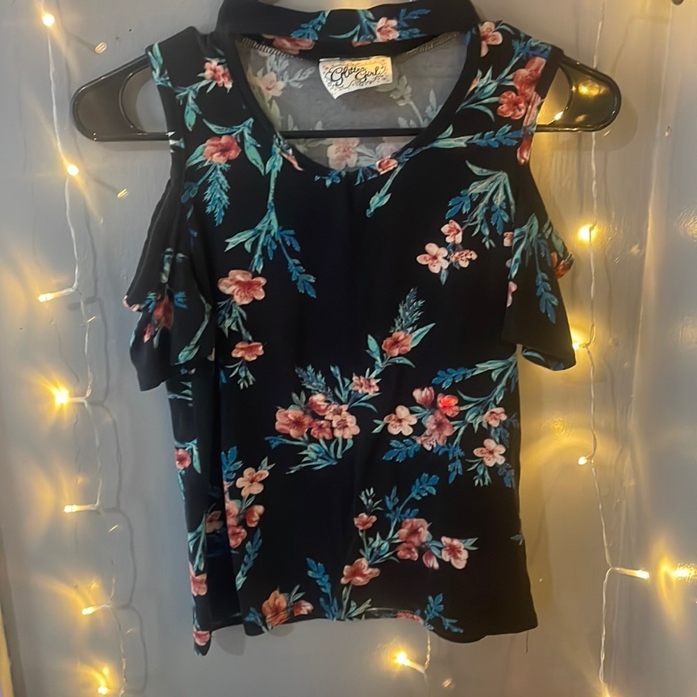 Girls medium top